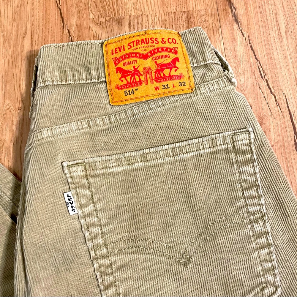 514 Levi corduroys